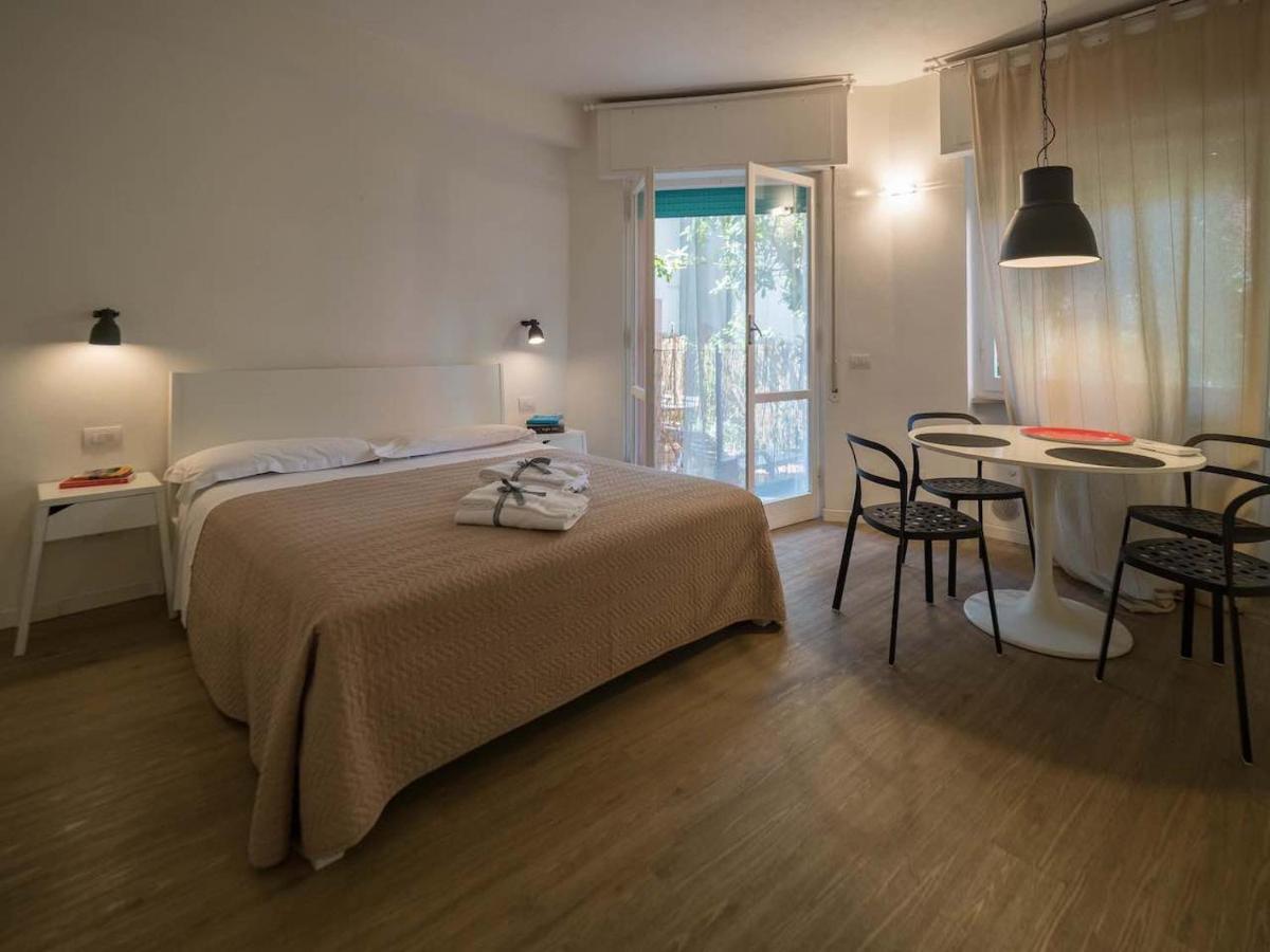 Il Giardino Di Ada Ground Floor Studio With Ac And Patio 몬테로소 알 마레 외부 사진